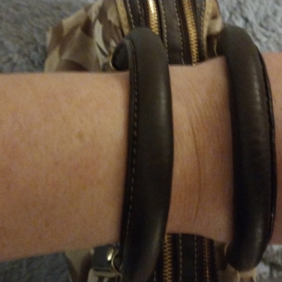 Coach purse - Picture 3 of 4